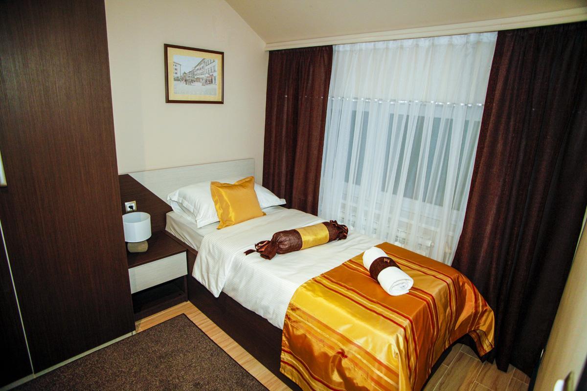 Motel Korzo Bihac Bagian luar foto