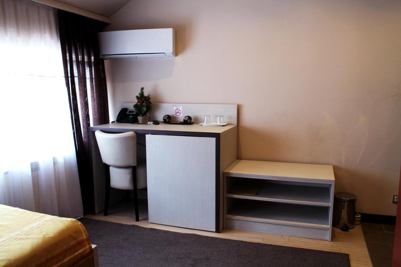 Motel Korzo Bihac Bagian luar foto